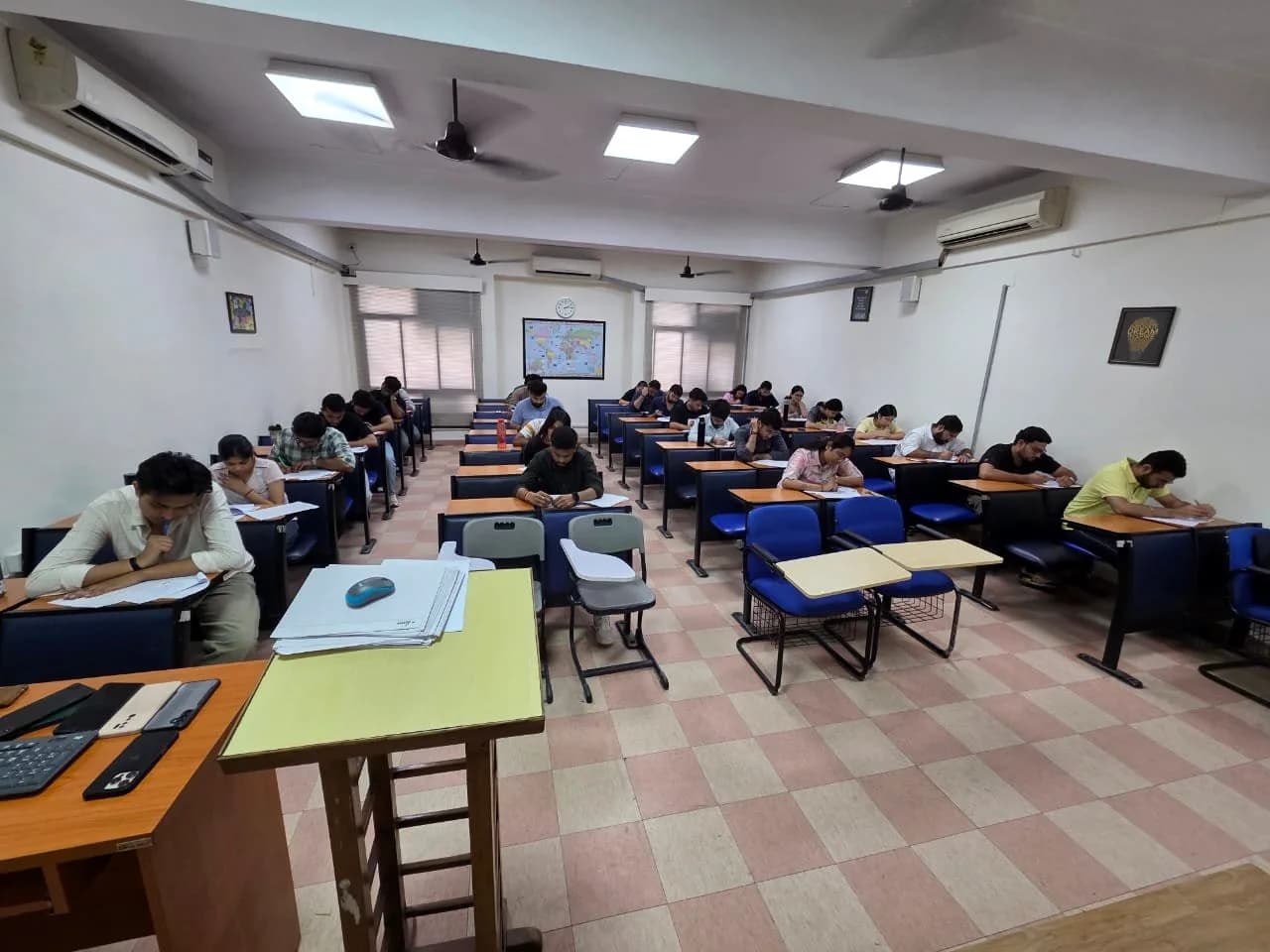 An Academy of Retail Excellence training room in use